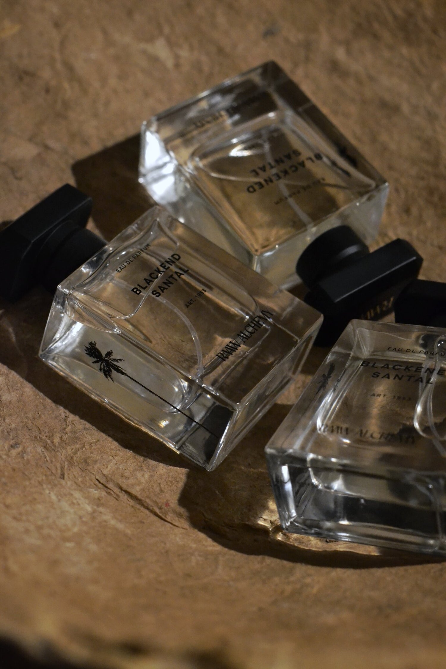 BLACKENED-SANTAL-EAU-DE-PARFUM_.jpg