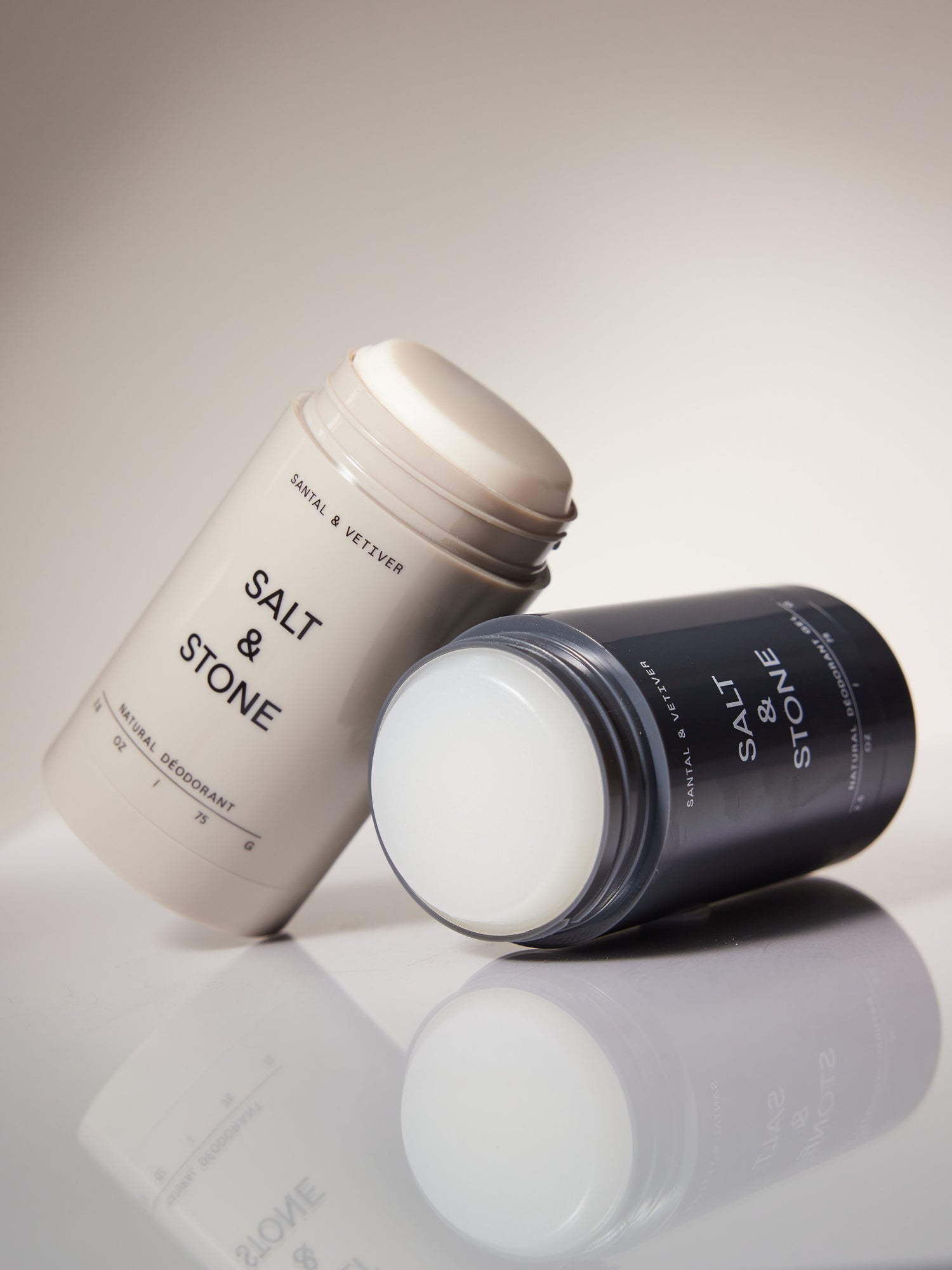 salt and stone  naturalus dezodorantas santal vetiver extra strenght ir gel sensitive skin