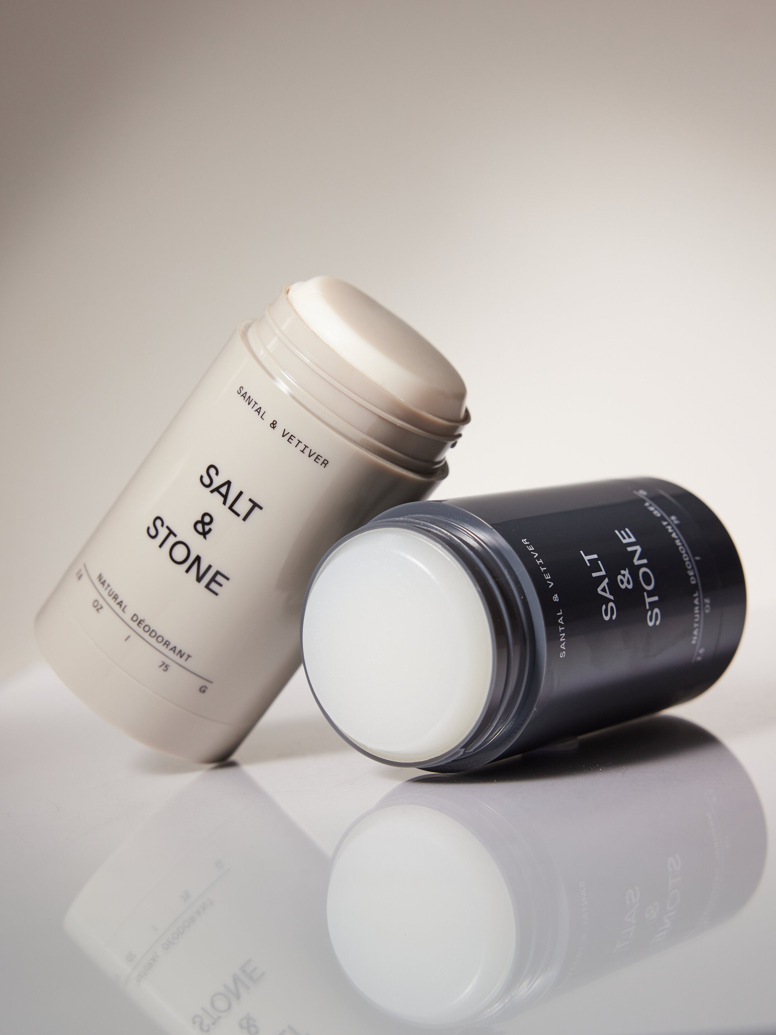 salt and stone  naturalus dezodorantas santal vetiver extra strenght ir gel sensitive skin