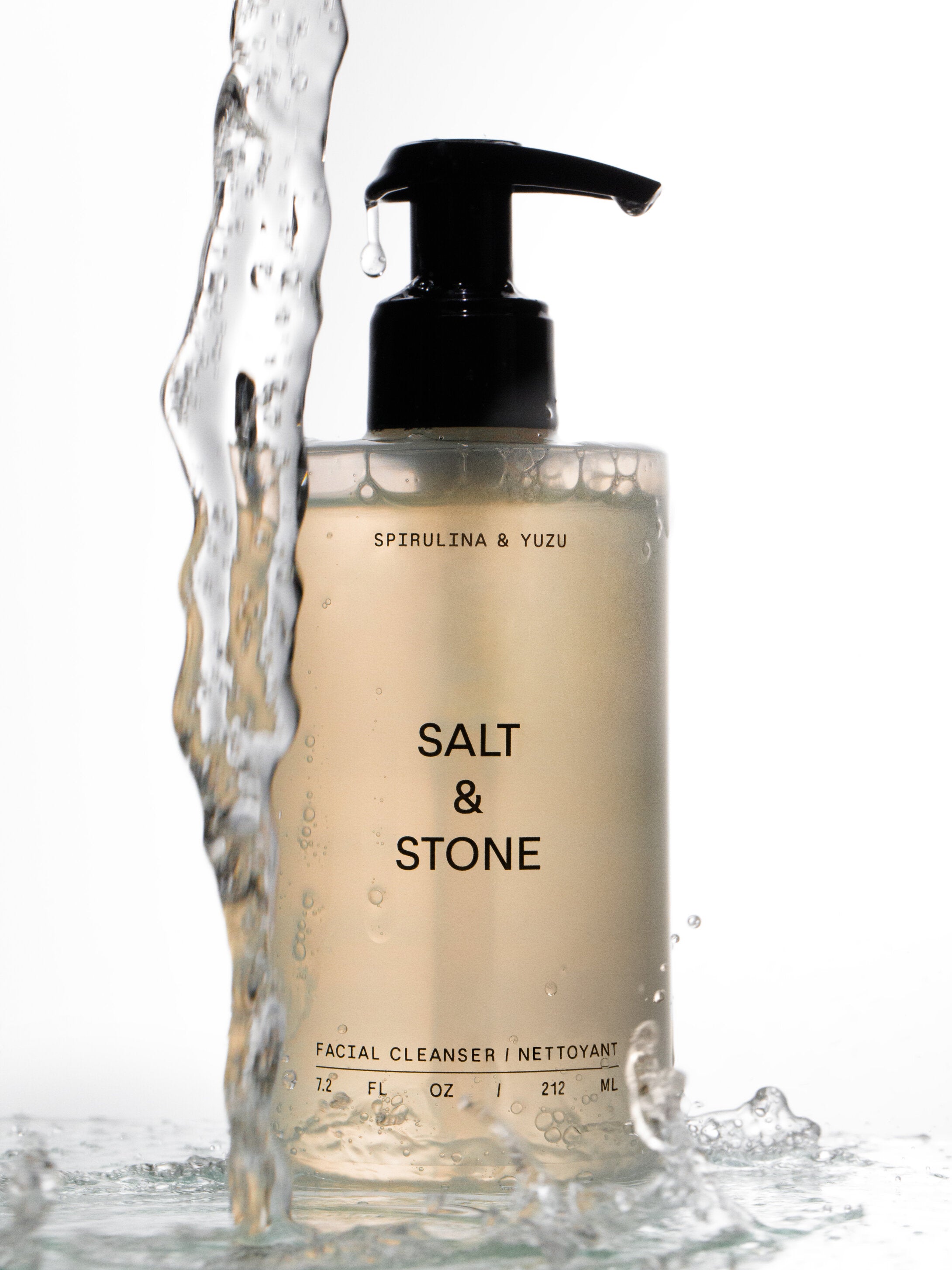 Drėkinantis ir raminantis Salt&Stone veido prausiklis “Spirulina&Yuzu facial cleanser”