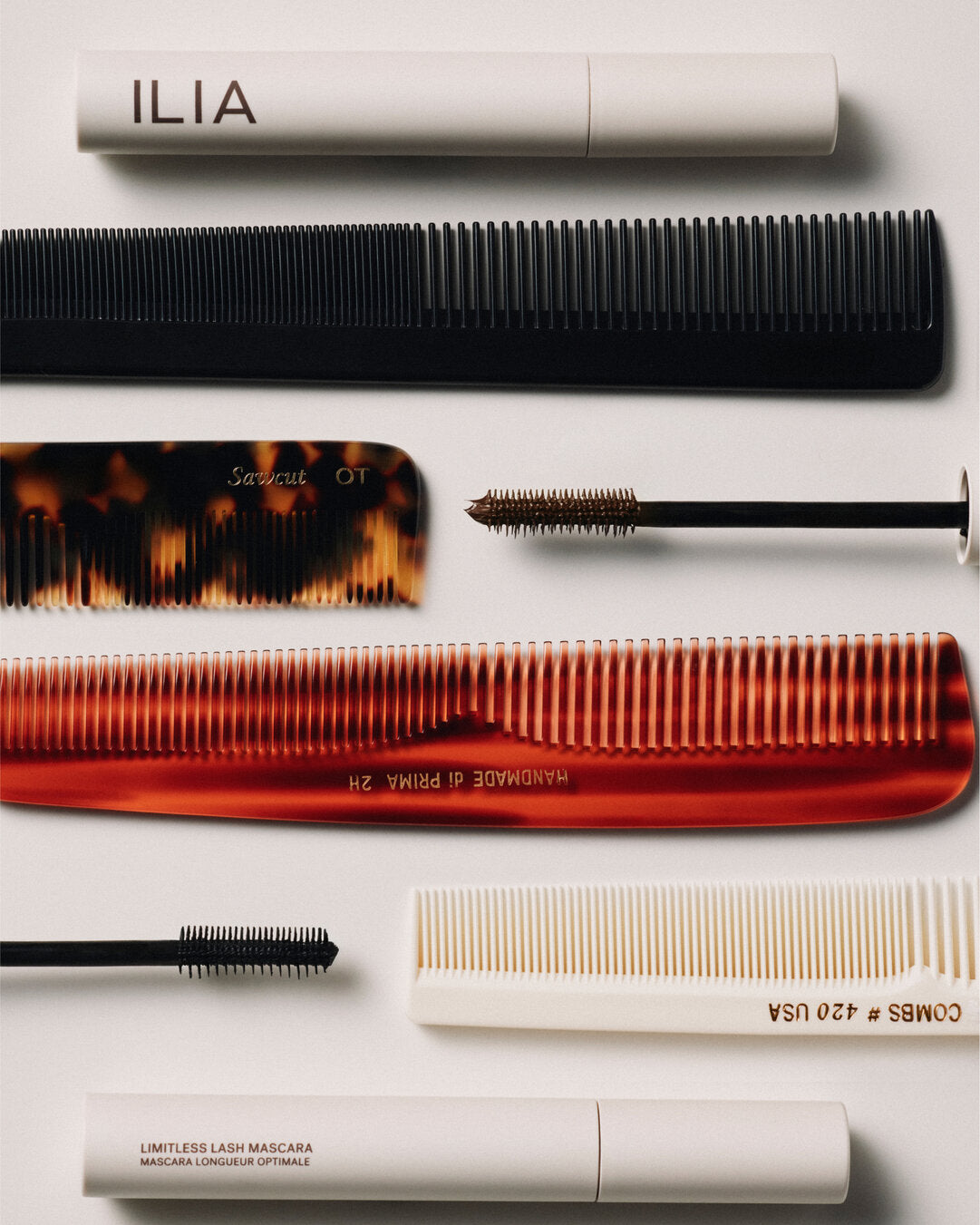Ilia blakstienų tušas &quot;Limitless lash mascara Before dawn&quot; (tamsiai rudas)