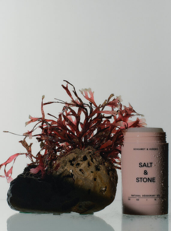 salt and stone dezodorantas jautriai odai bergamot&hinoki j