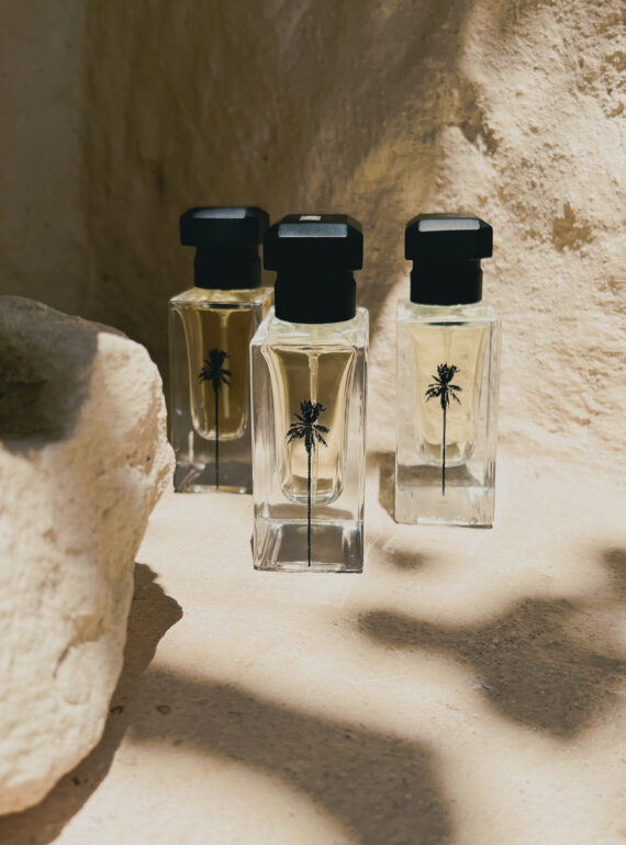 BLACKENED-SANTAL-KVEPALAI.jpg