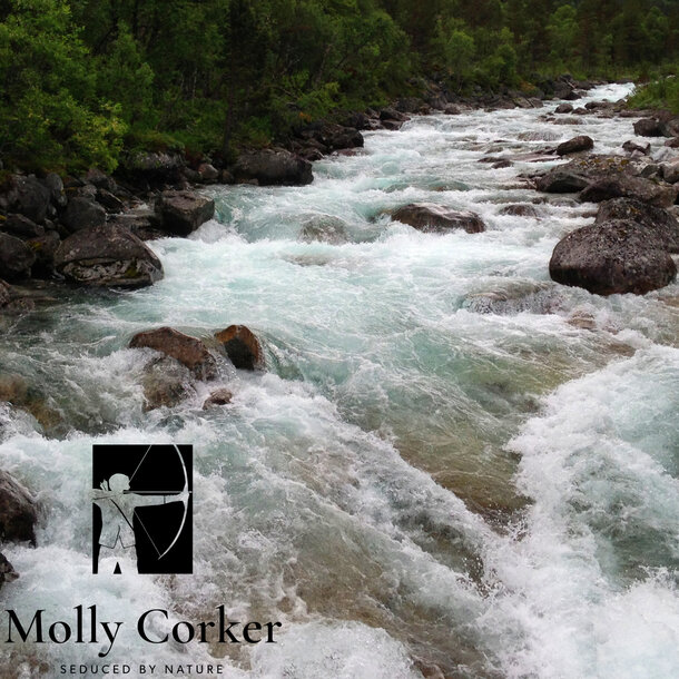 Molly Corker_natural deodorant_River_Flod